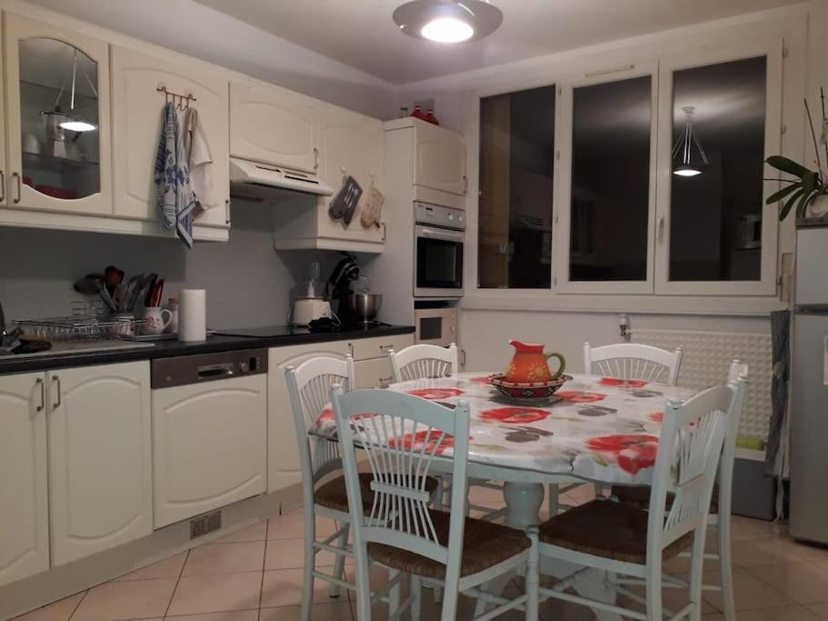 T4/5 Avec Vue Sur Les Alpes A 5 Minutes De Lyon Apartamento La Mulatiere Exterior foto