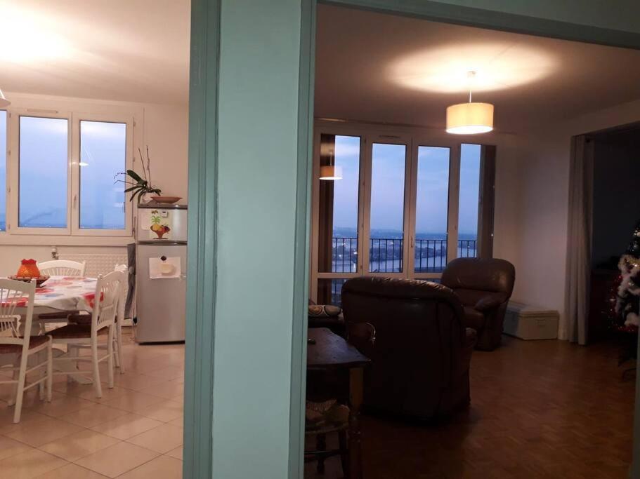T4/5 Avec Vue Sur Les Alpes A 5 Minutes De Lyon Apartamento La Mulatiere Exterior foto
